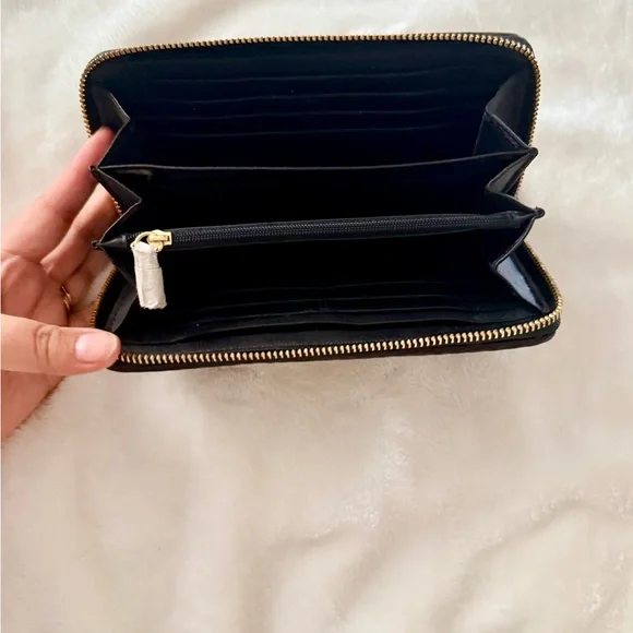 Coach Black Pleated Wallet - Picture 4 of 4